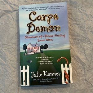 ⭐️5 for $15⭐️Carpe Demon by Julie Kenner | Book
